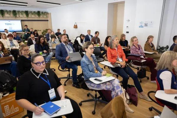 konferenca-turizem-mb-09754541F4-7DAB-506A-682F-0194AE990409.webp